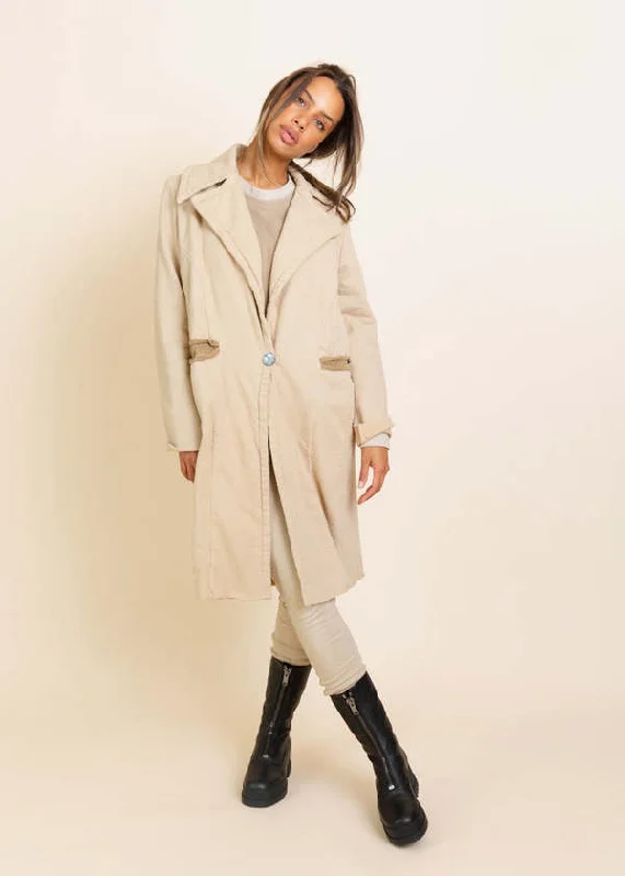 Coat in Camel